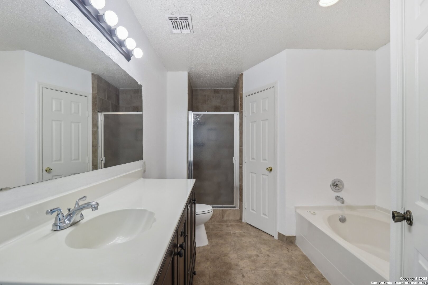 property viewer photo 21