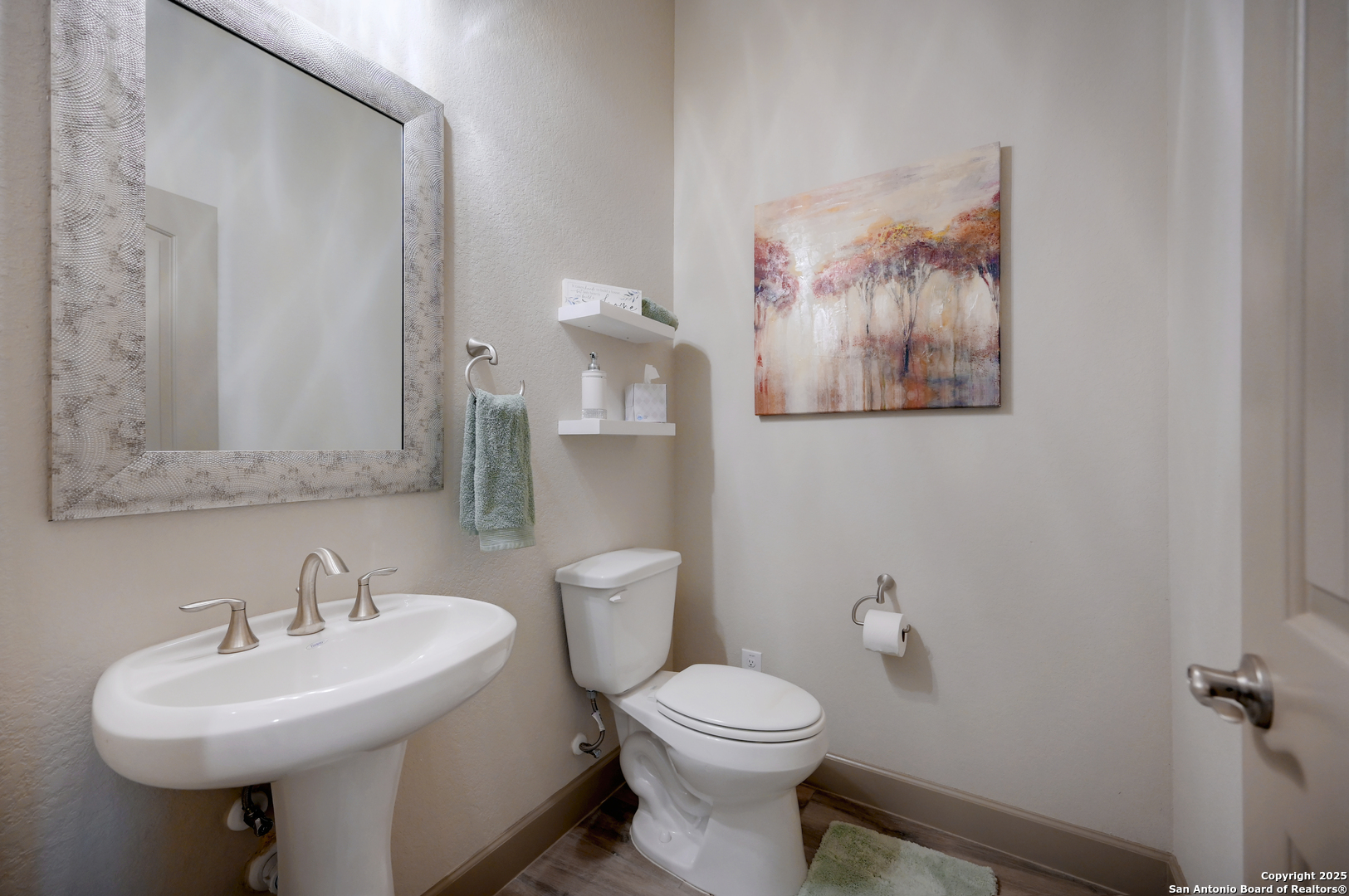 property viewer photo 11