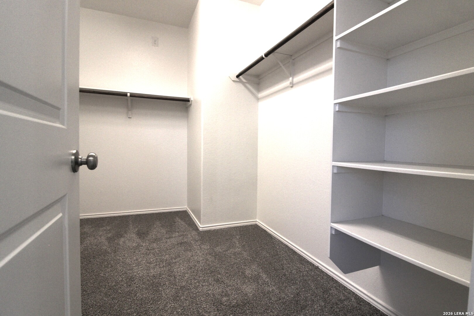 property viewer photo 19