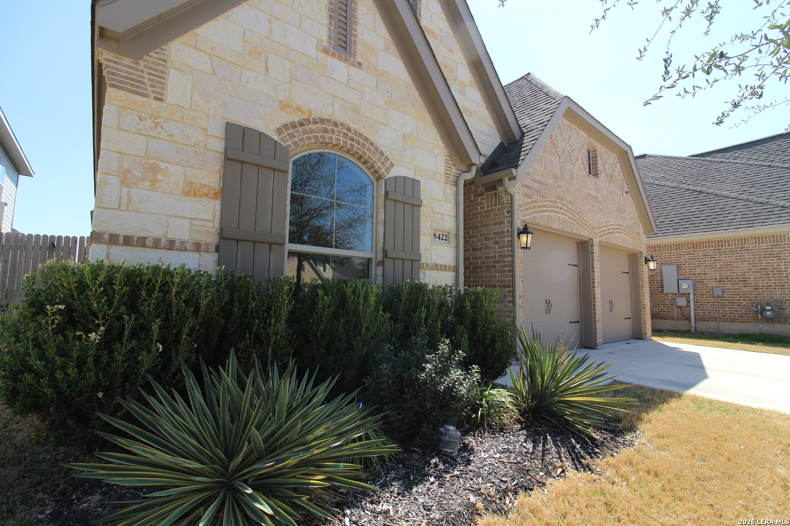 property viewer photo 2
