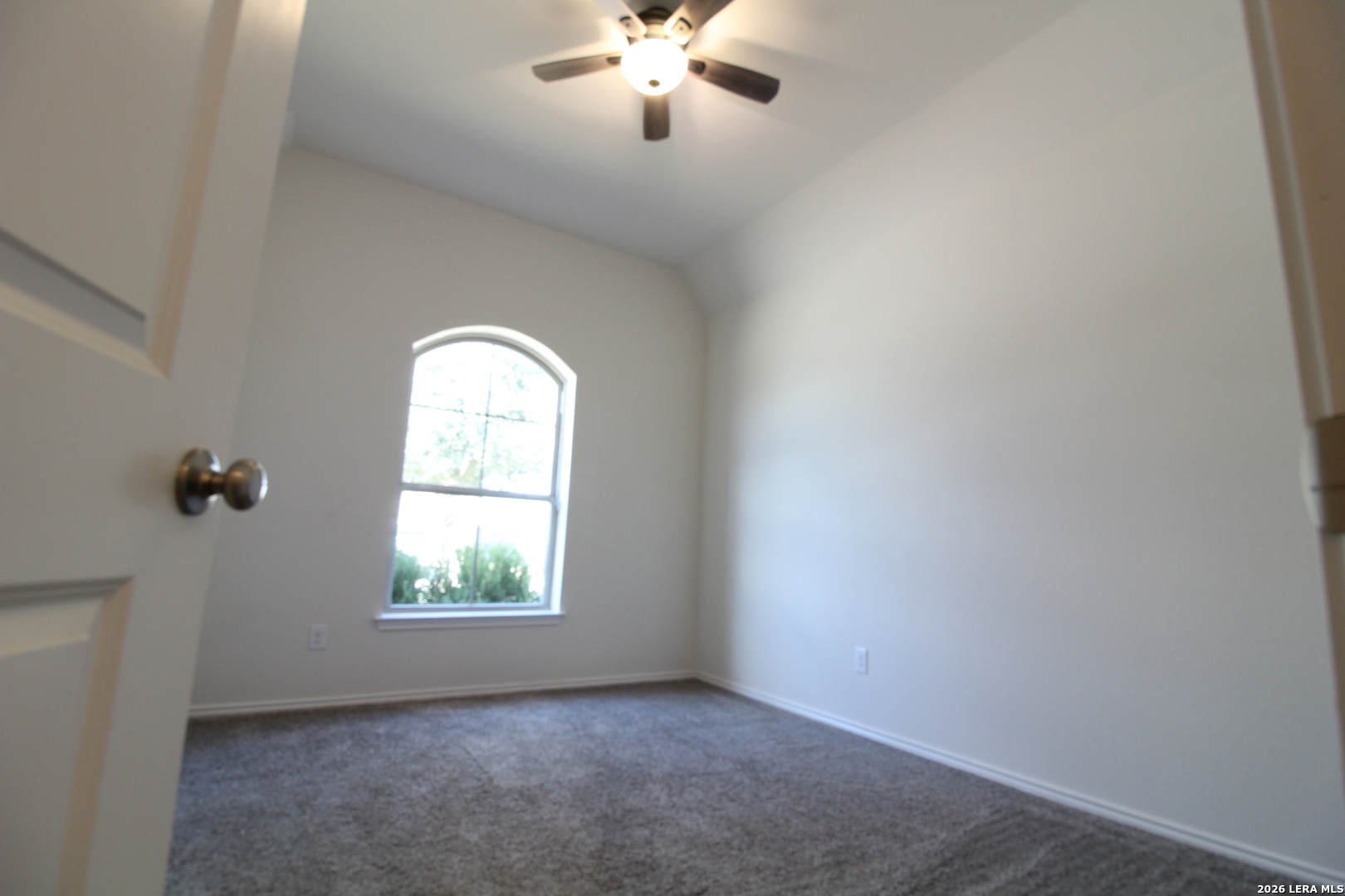 property viewer photo 21