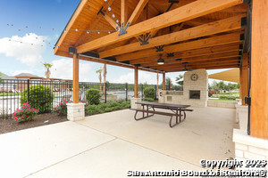 property viewer photo 32