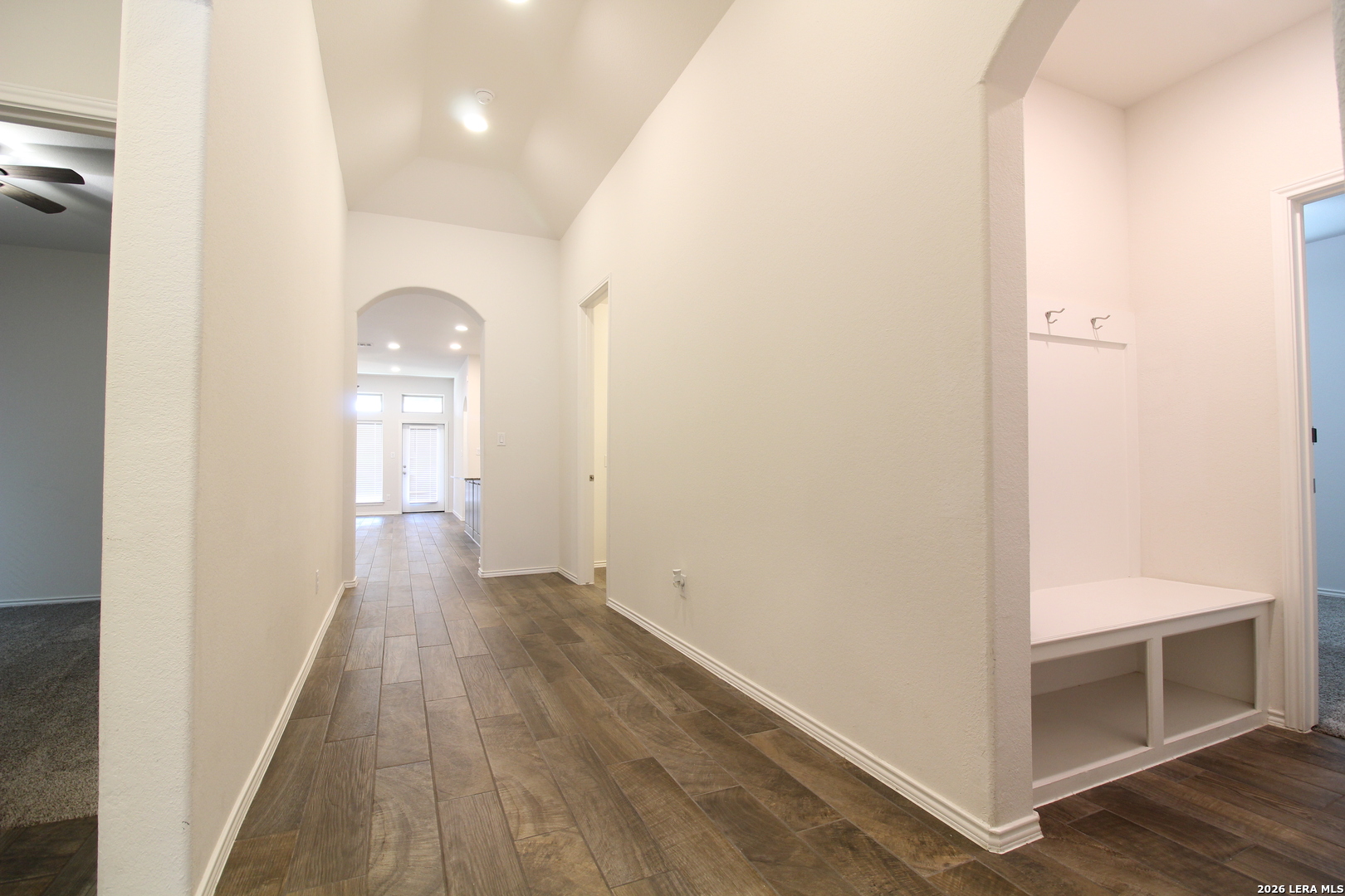 property viewer photo 4