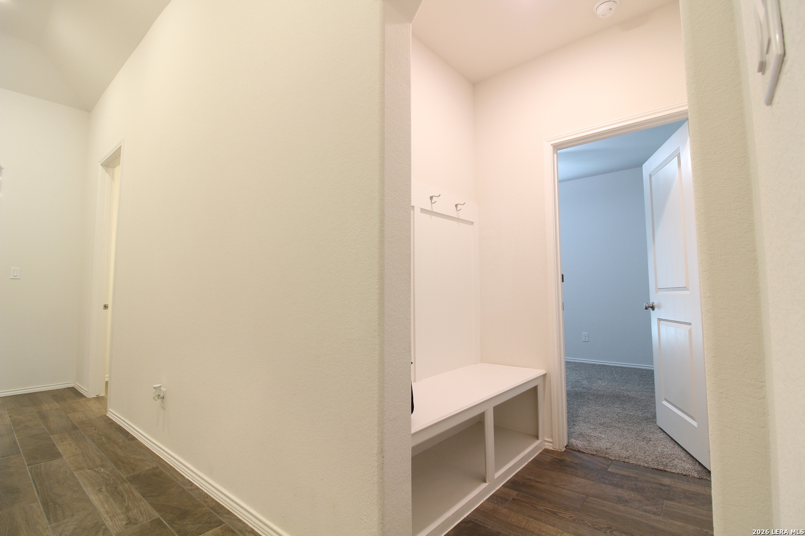 property viewer photo 5