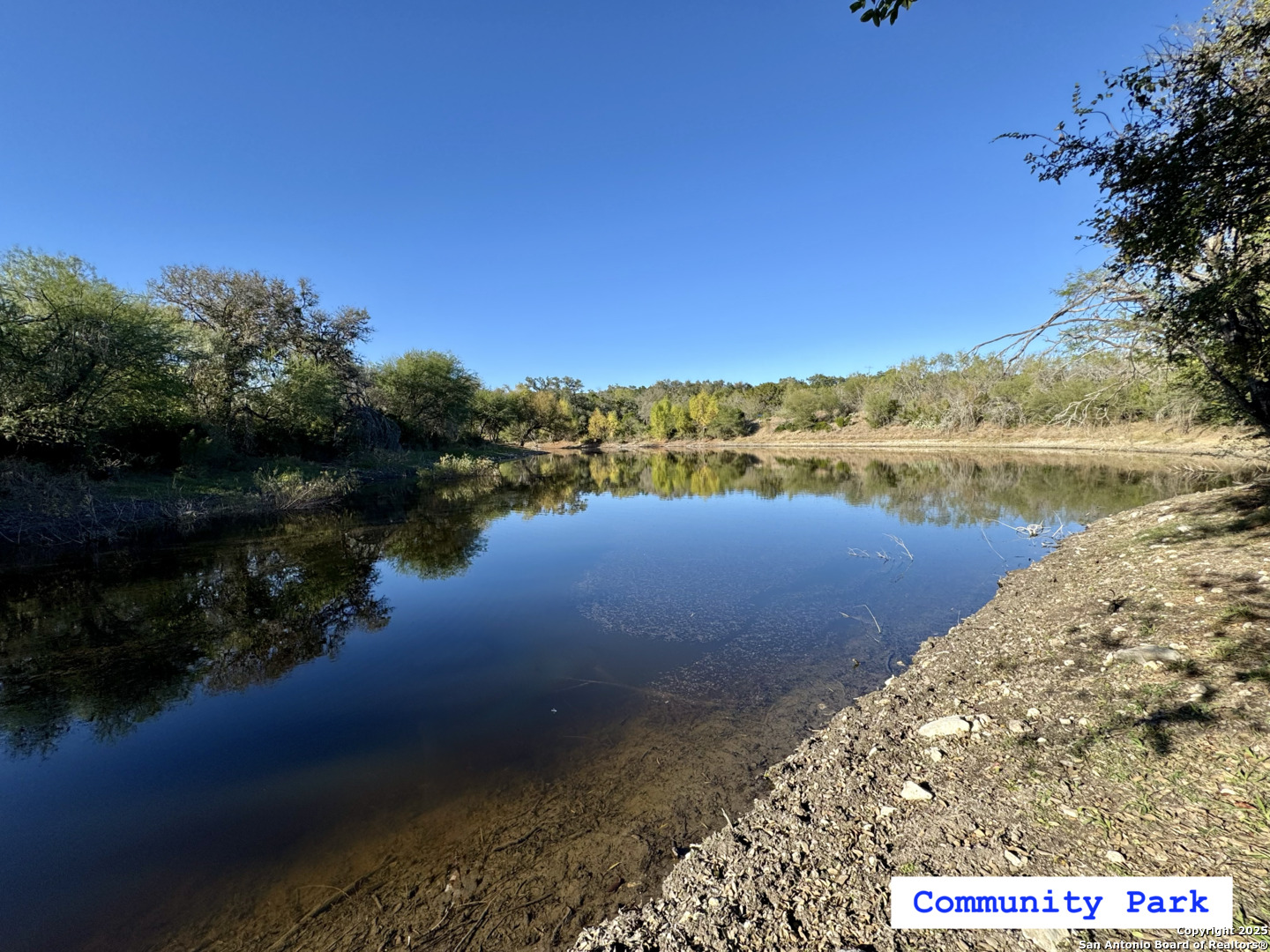 property viewer photo 20