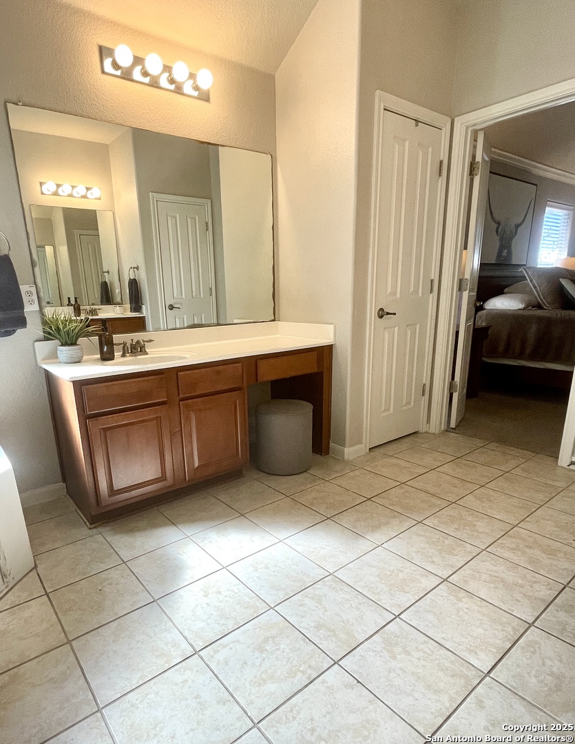 property viewer photo 23