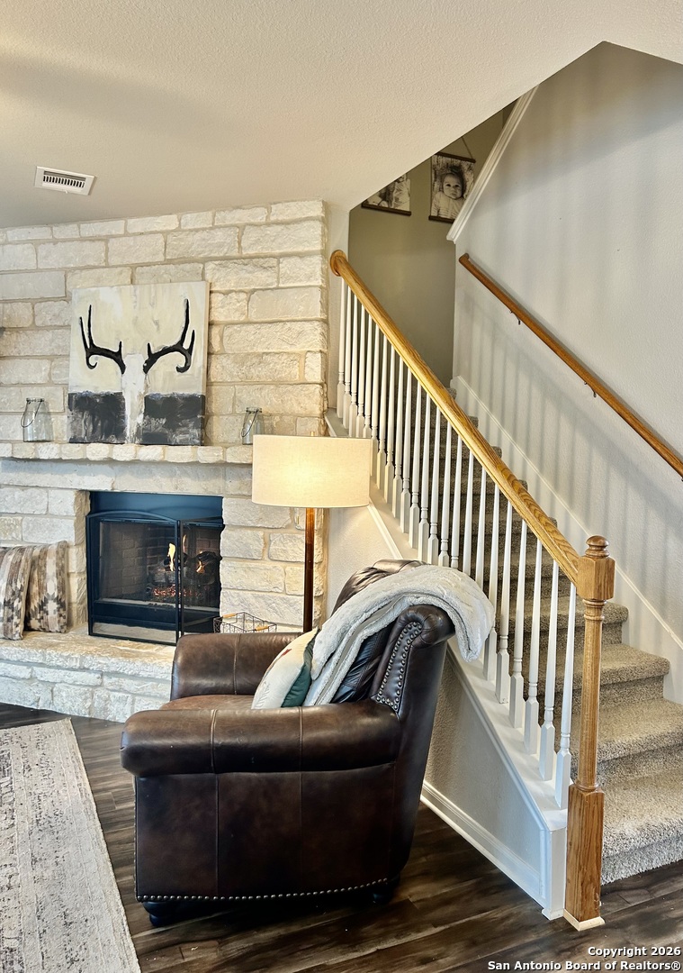 property viewer photo 9
