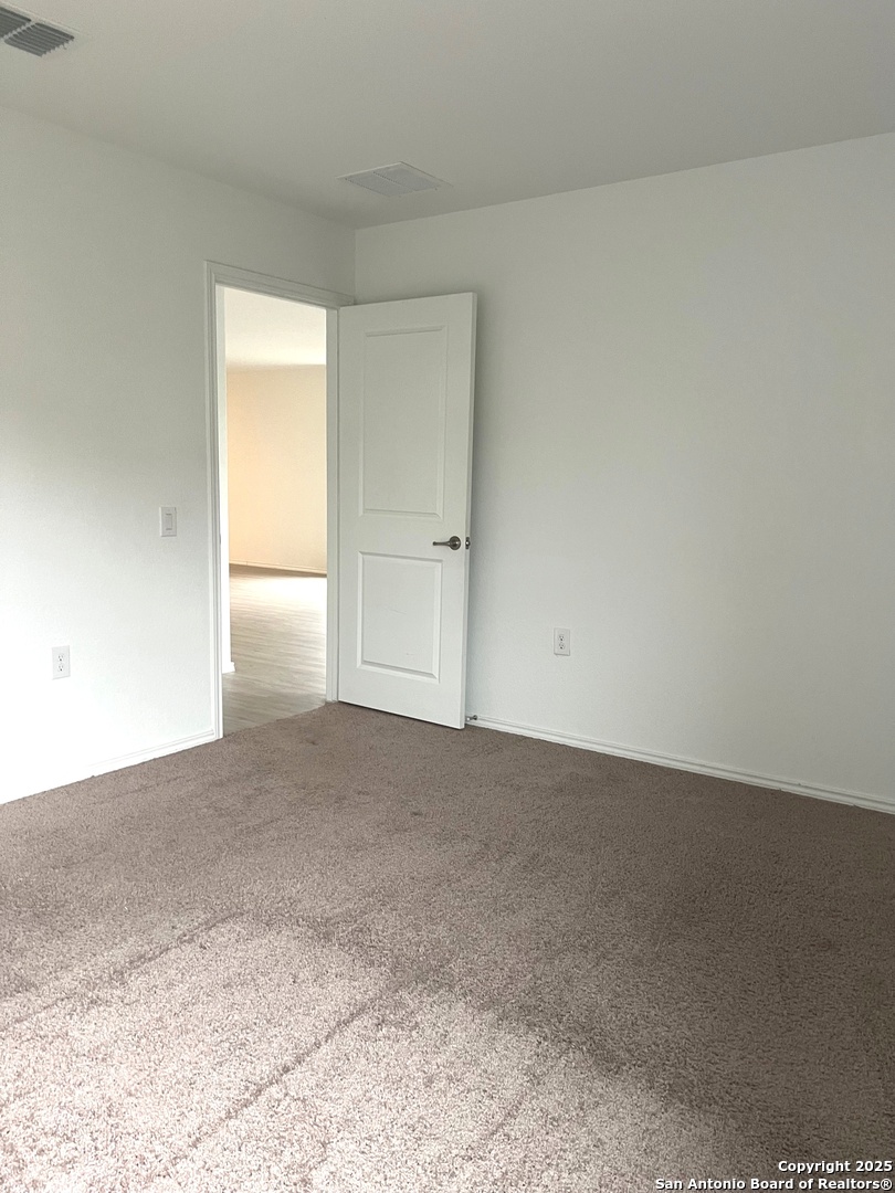 property viewer photo 6