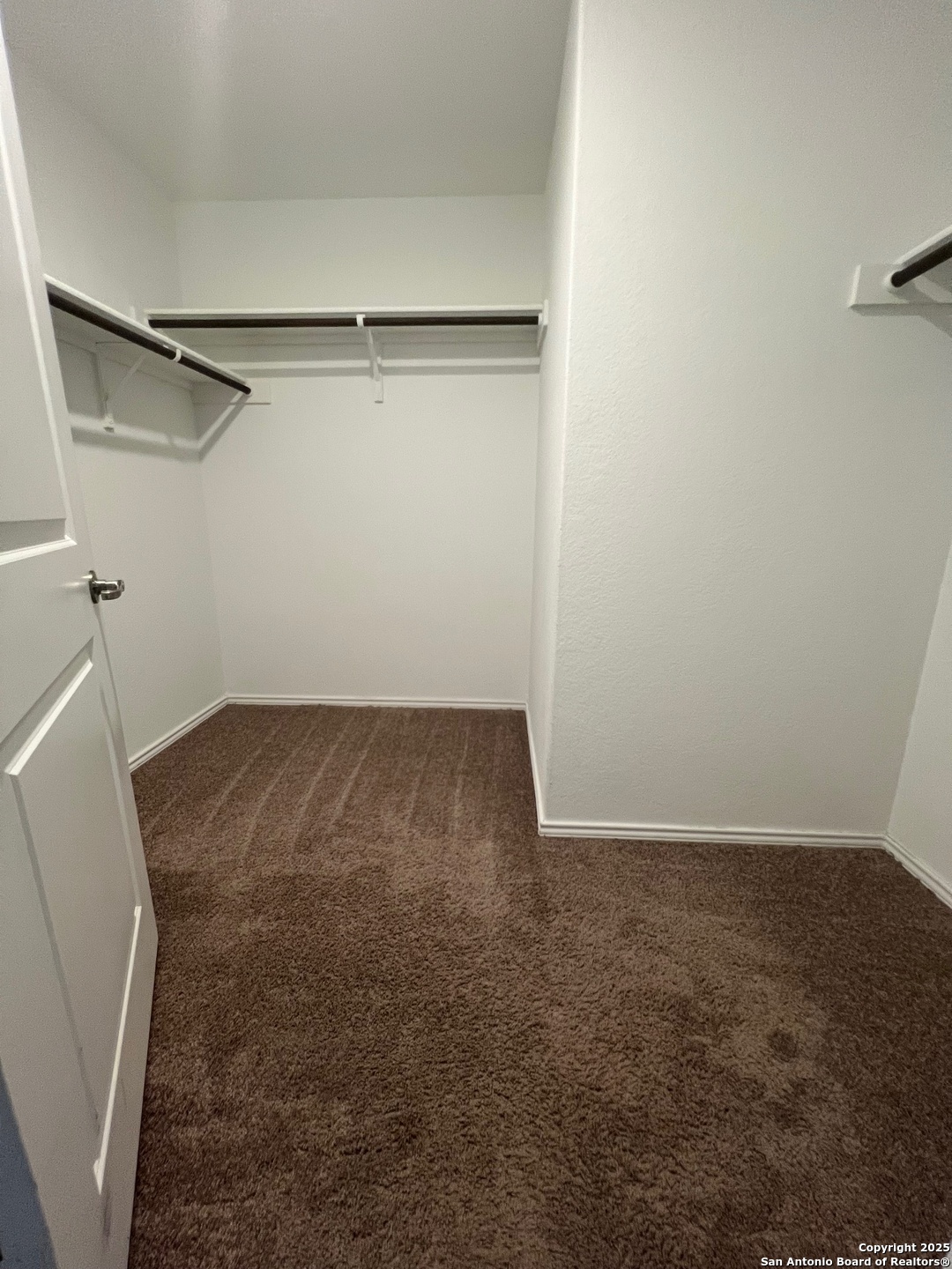 property viewer photo 8