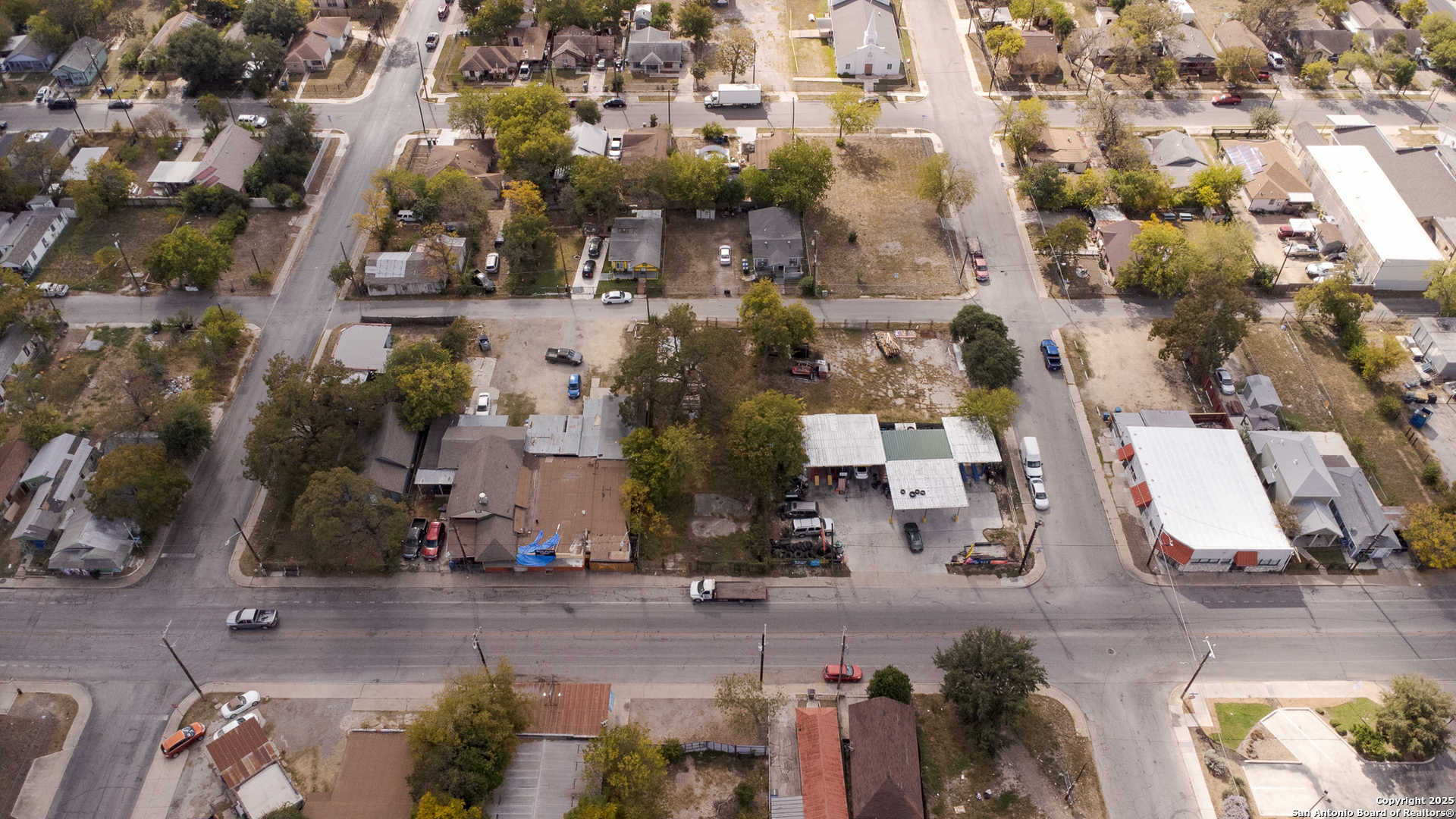 main property photo 5