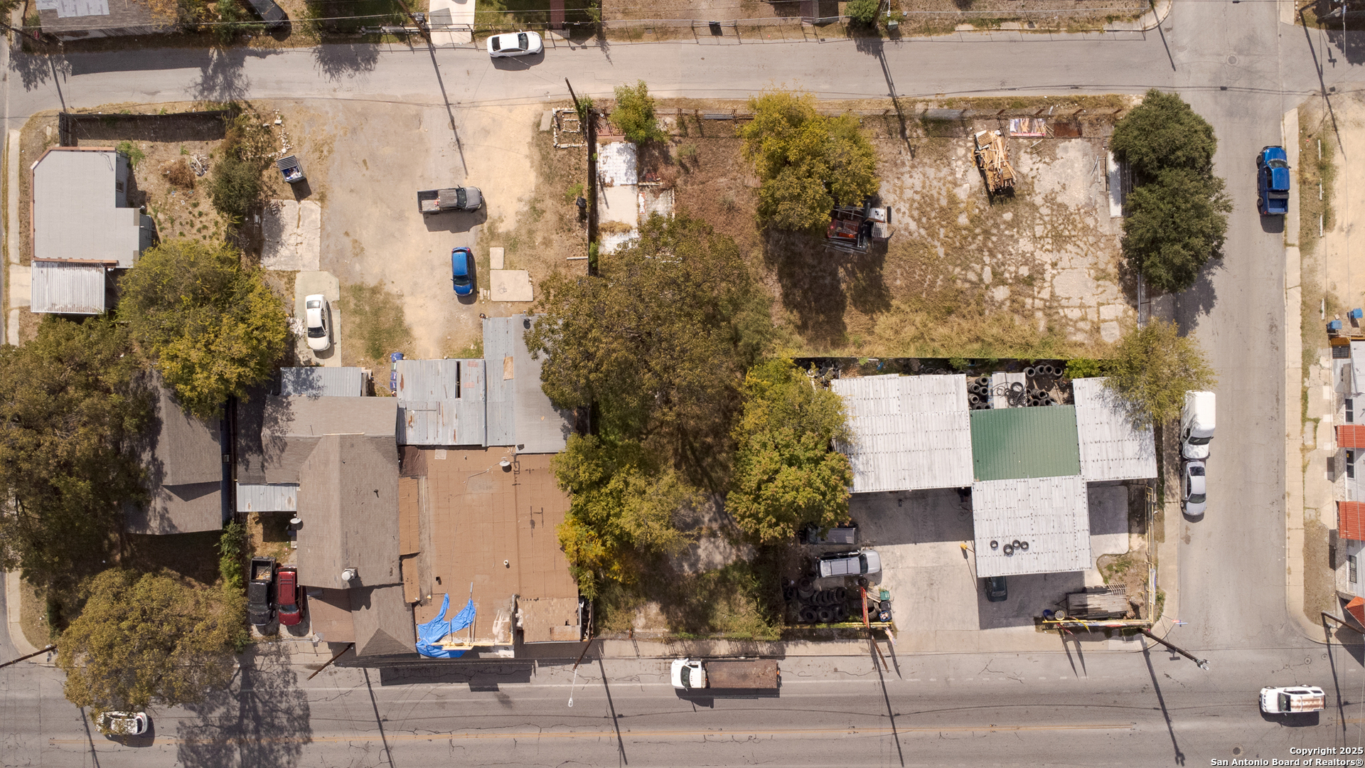 main property photo 7