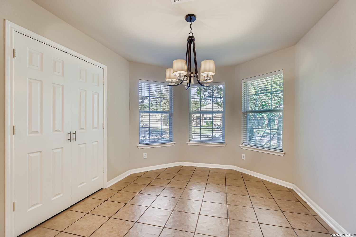 property viewer photo 13