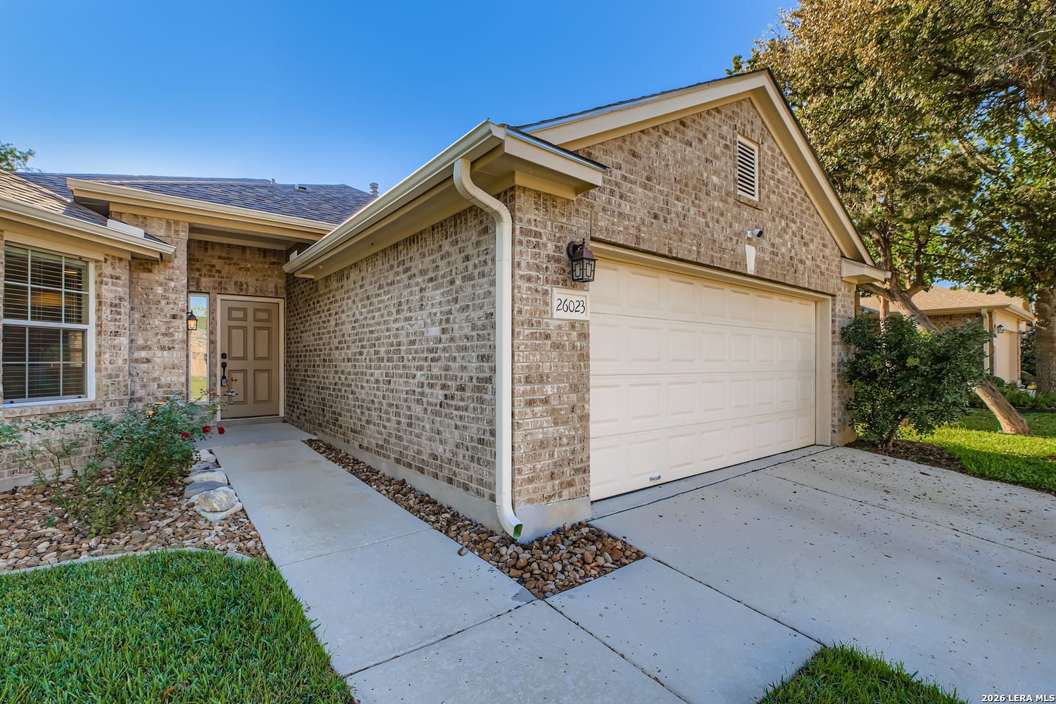 property viewer photo 3