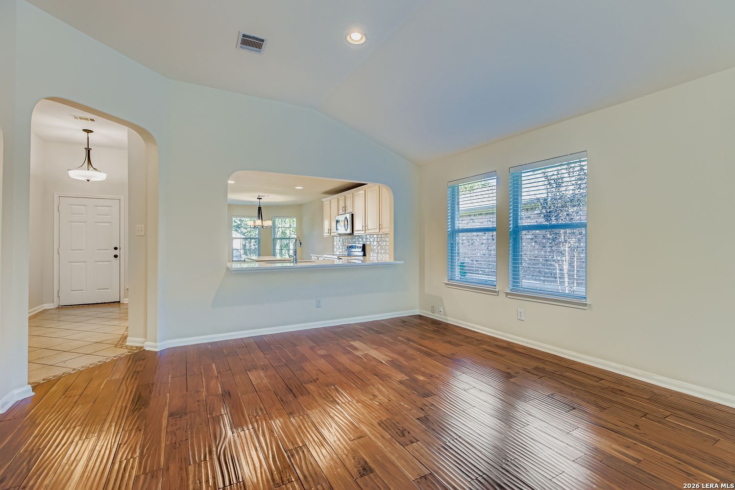 property viewer photo 8