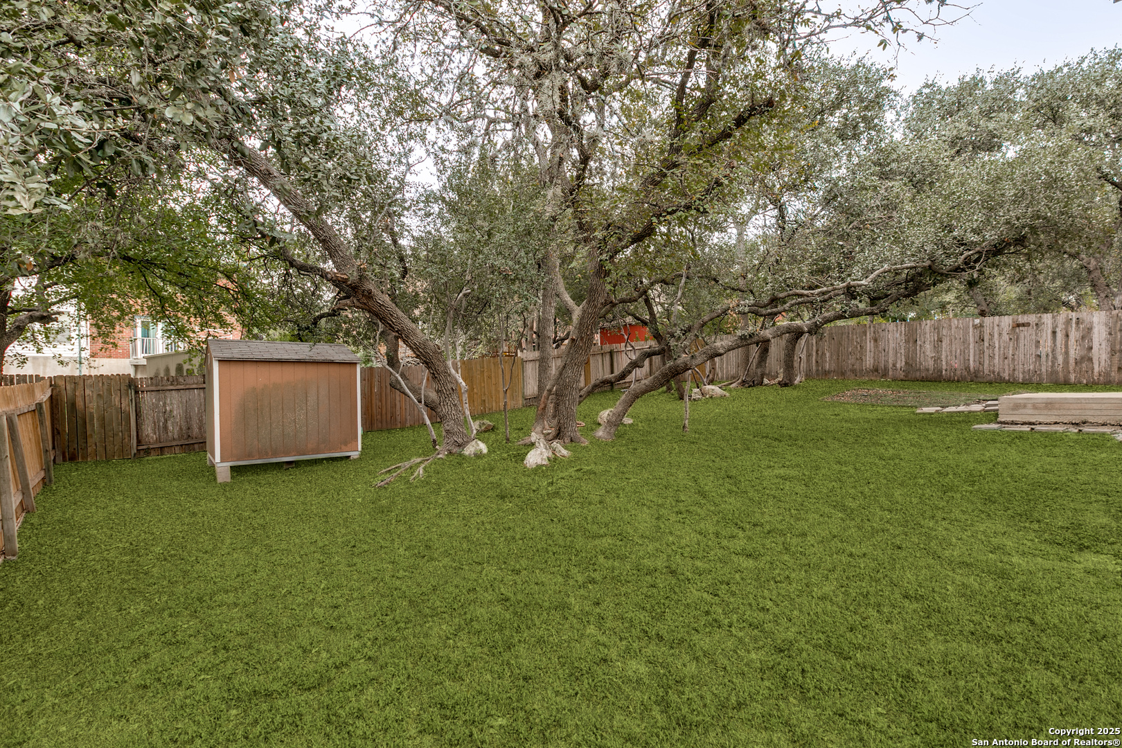 main property photo 30