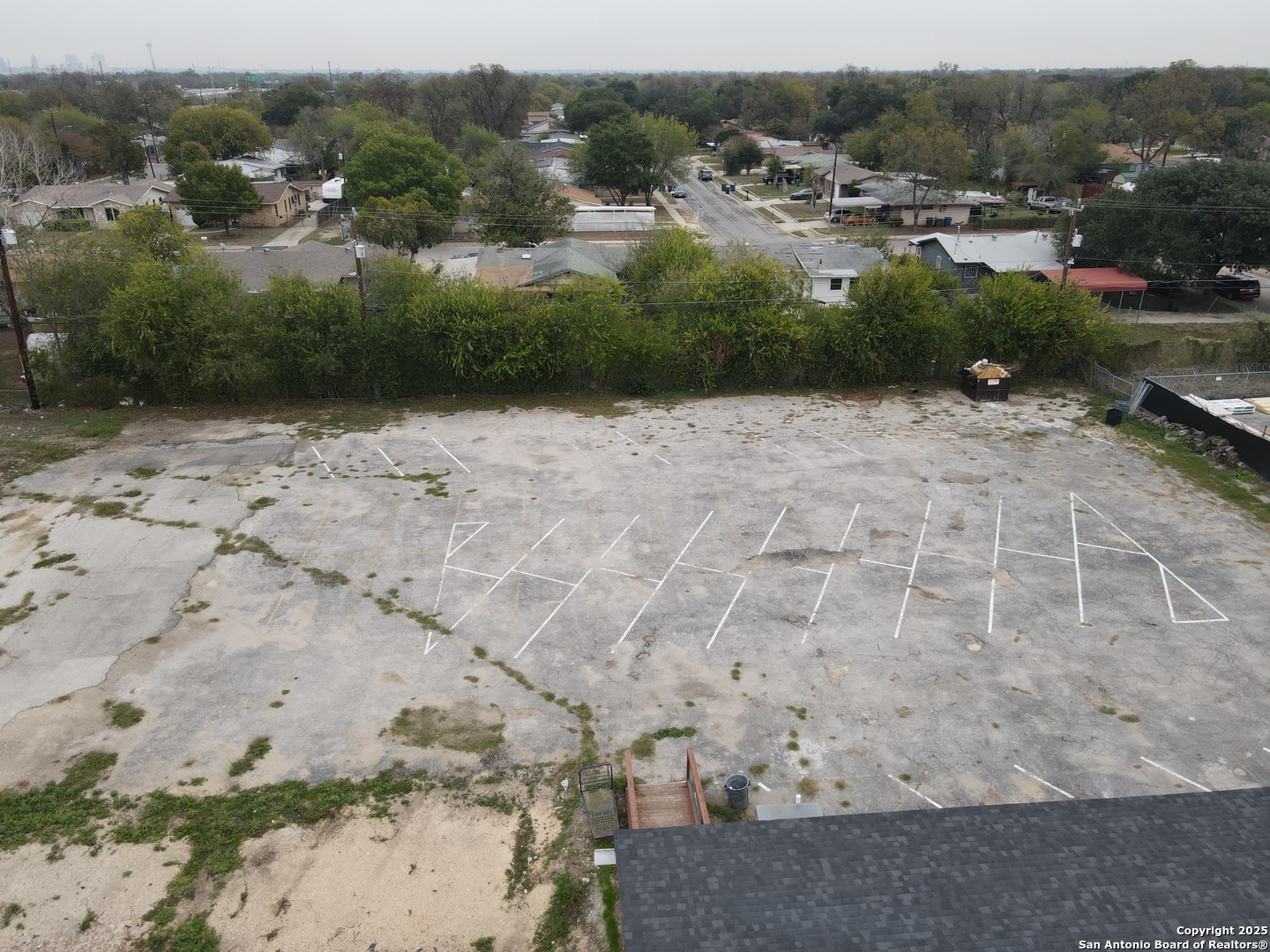 main property photo 19