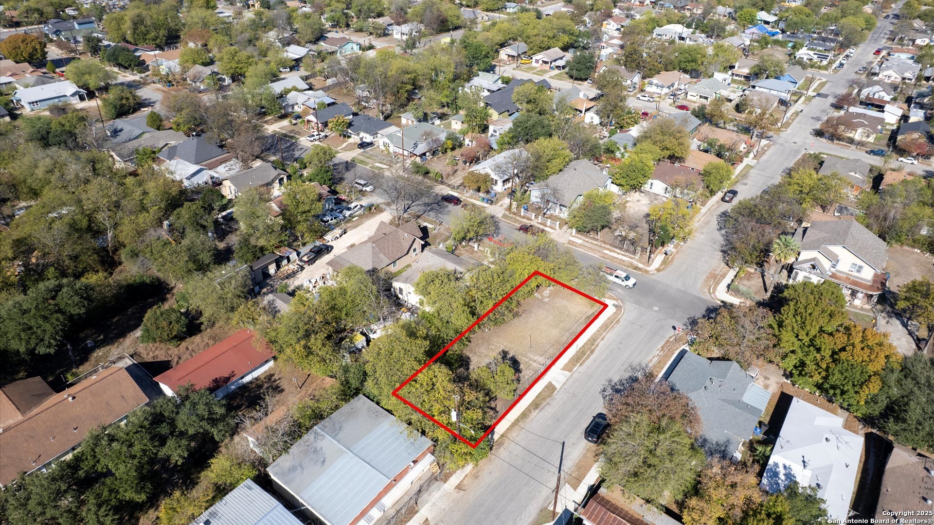 main property photo 6