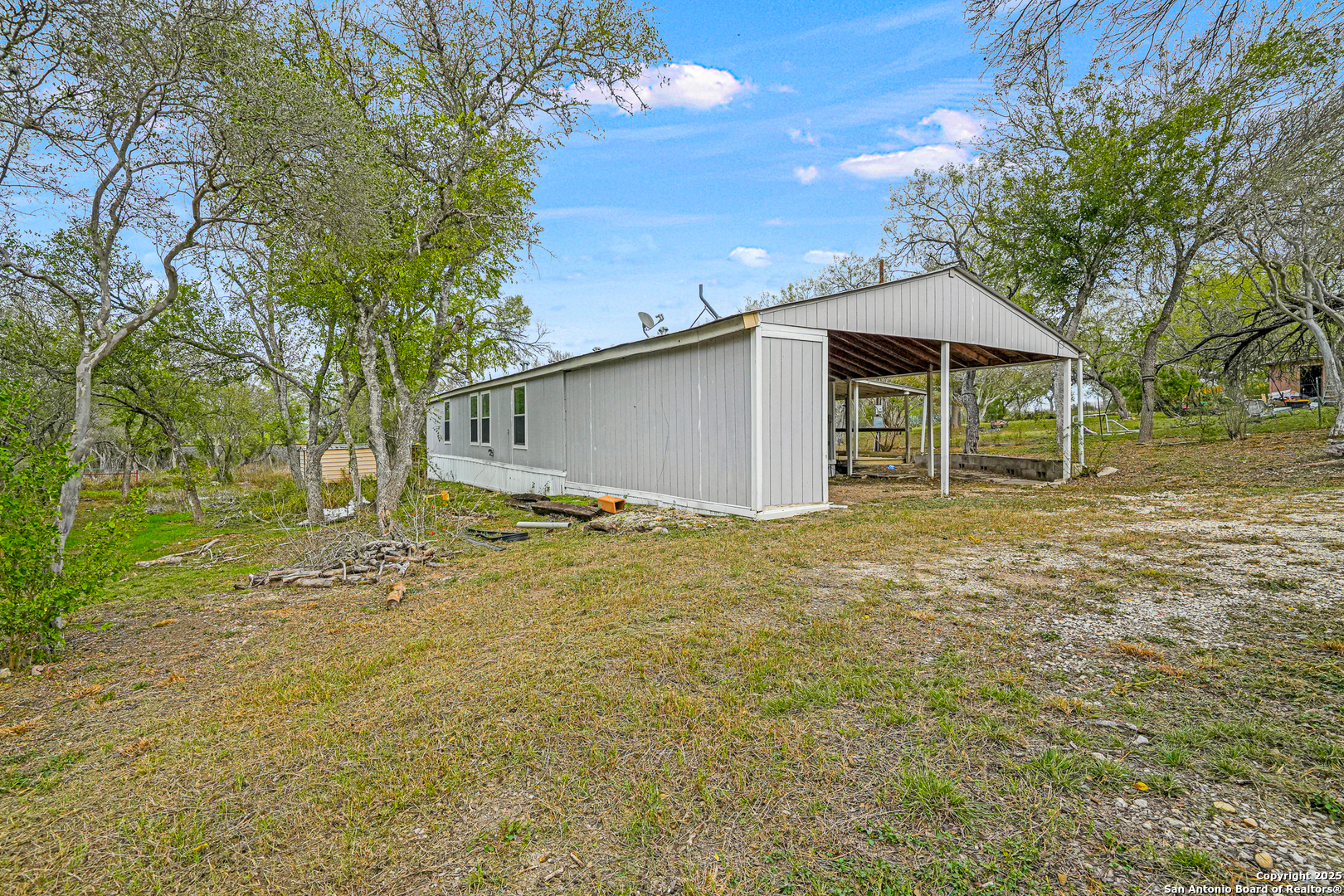 main property photo 24