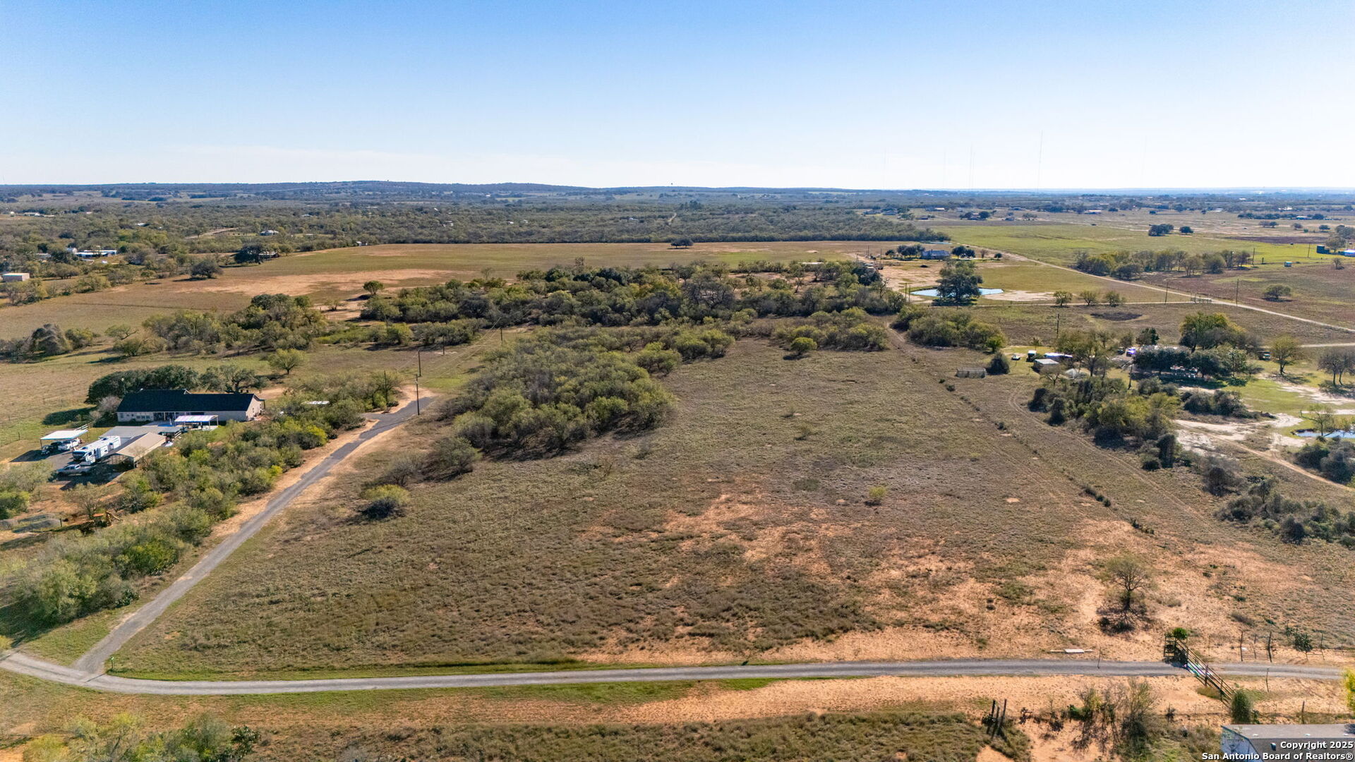 main property photo 3