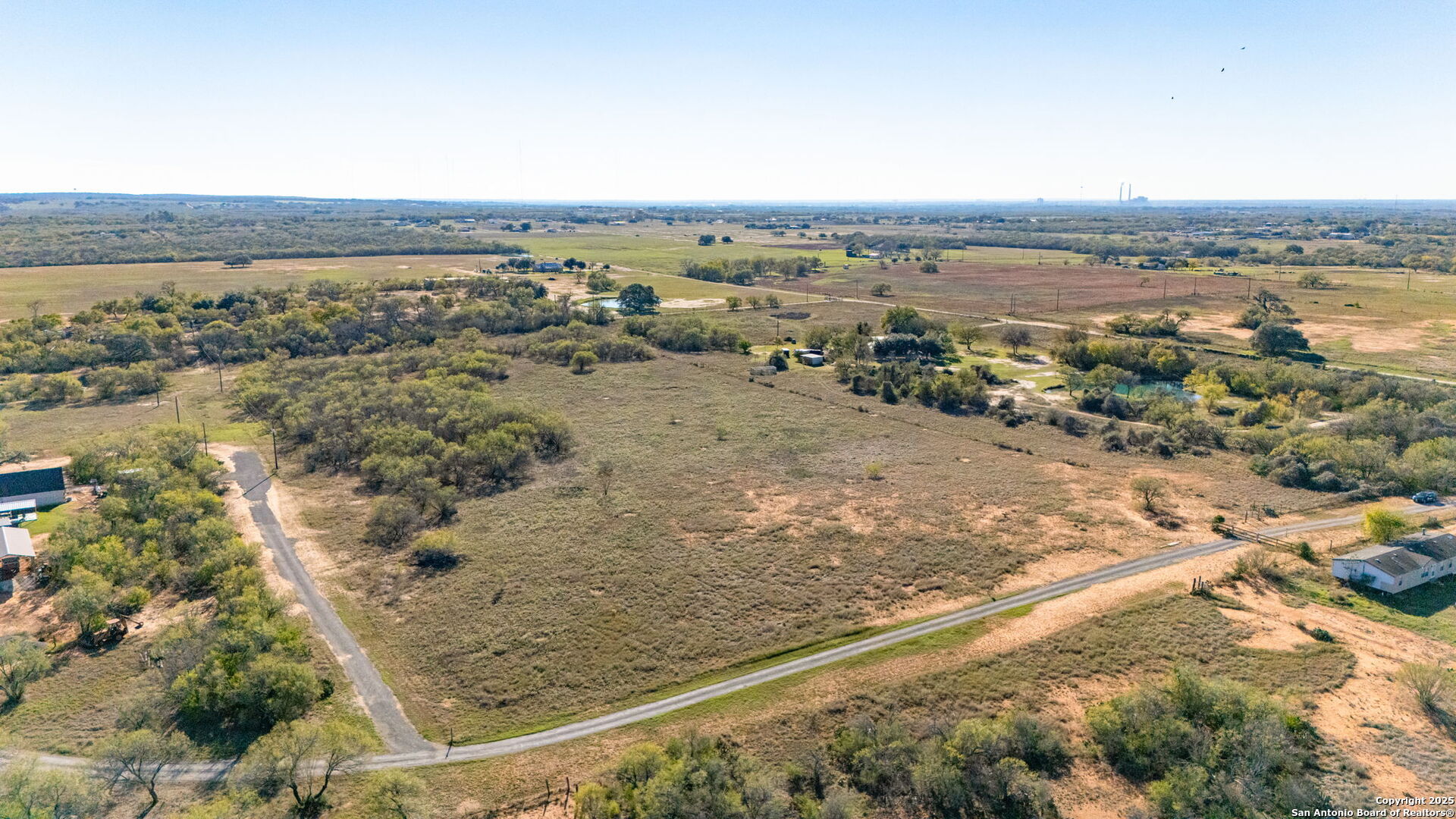 main property photo 7