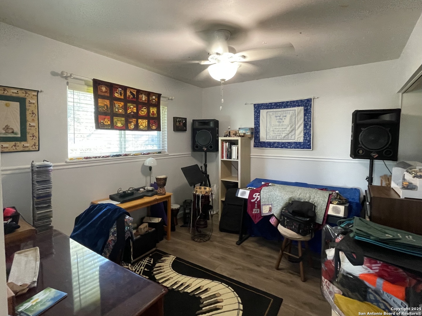 main property photo 14