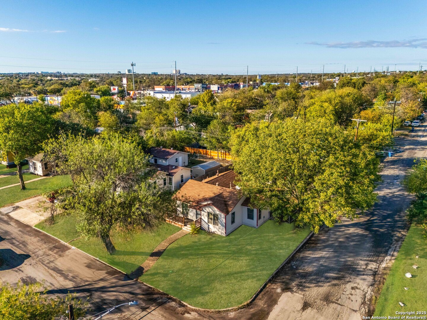 main property photo 25