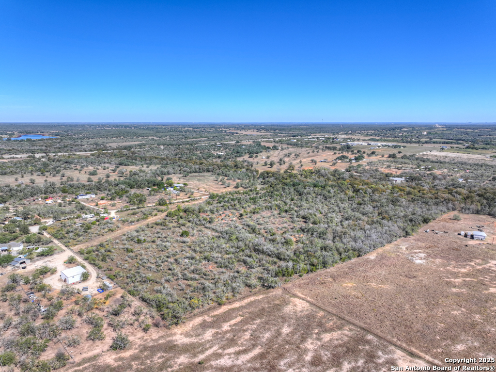 main property photo 11