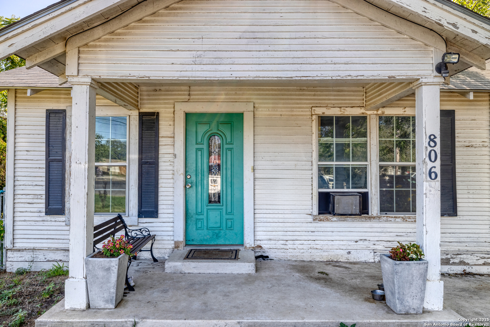 main property photo 2