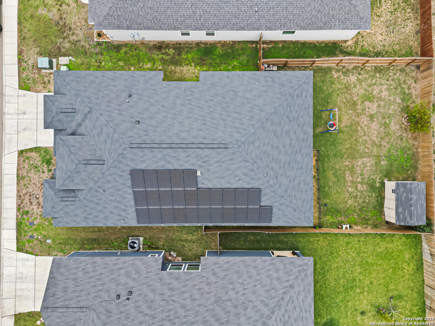 main property photo 18