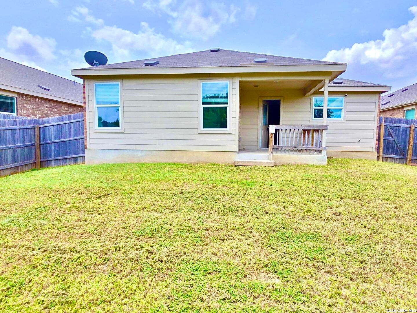 main property photo 15