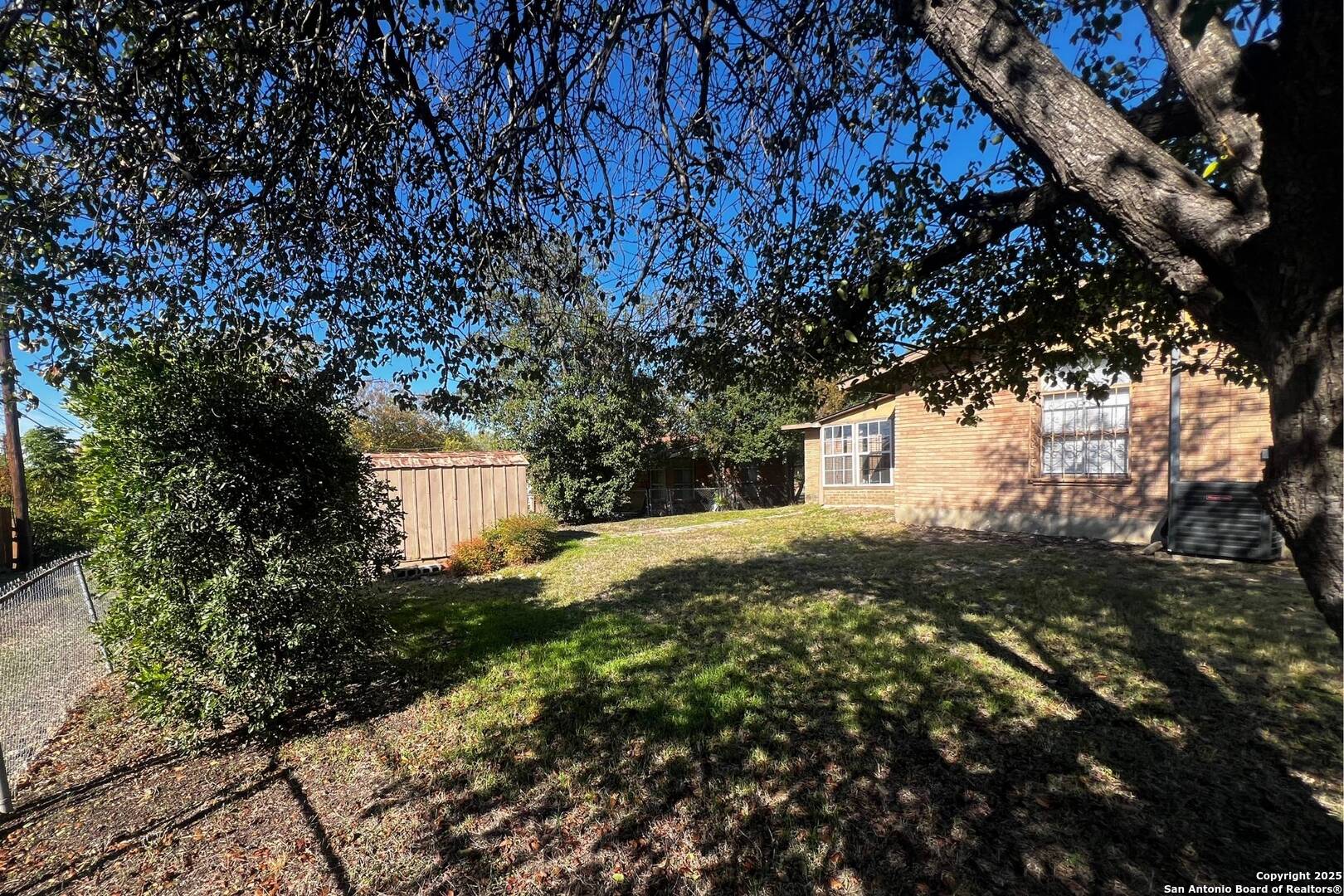 main property photo 23