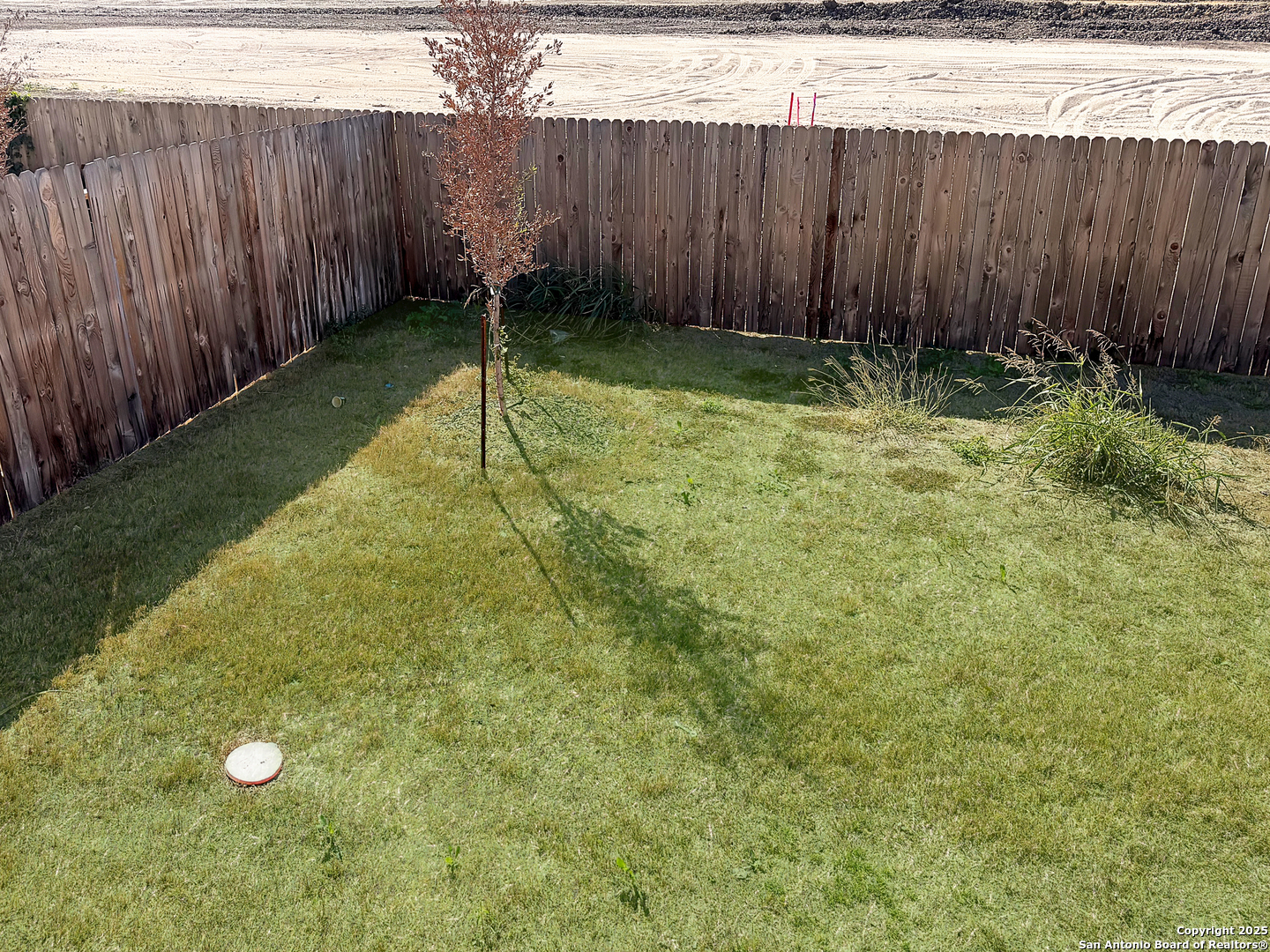 main property photo 16