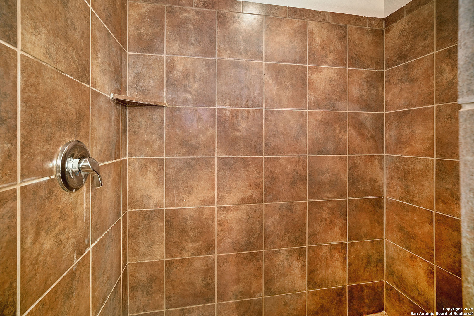 property viewer photo 18
