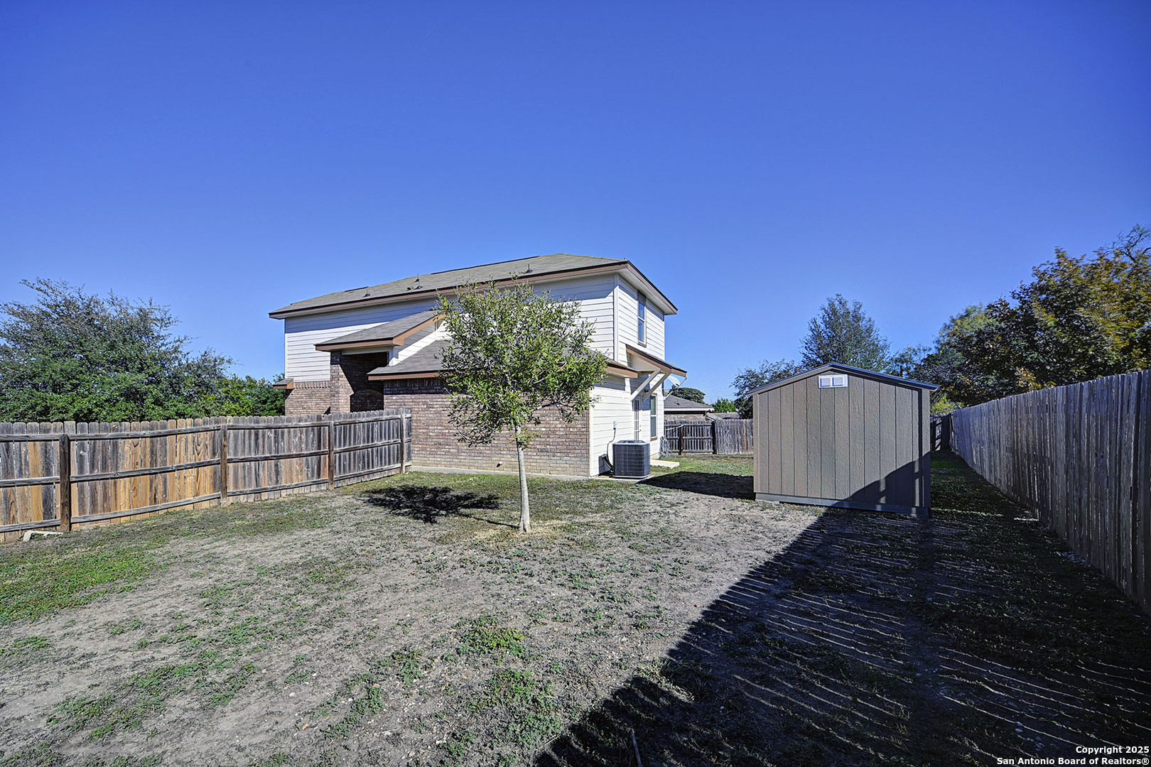 property viewer photo 25