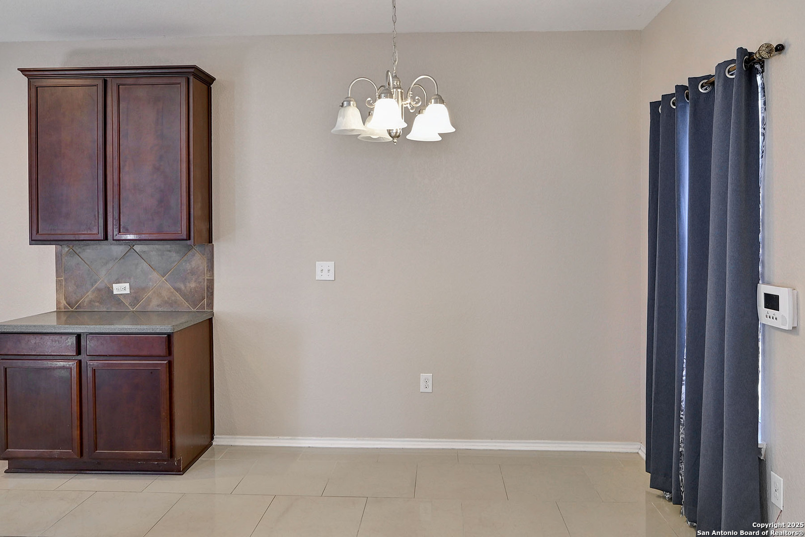 property viewer photo 5