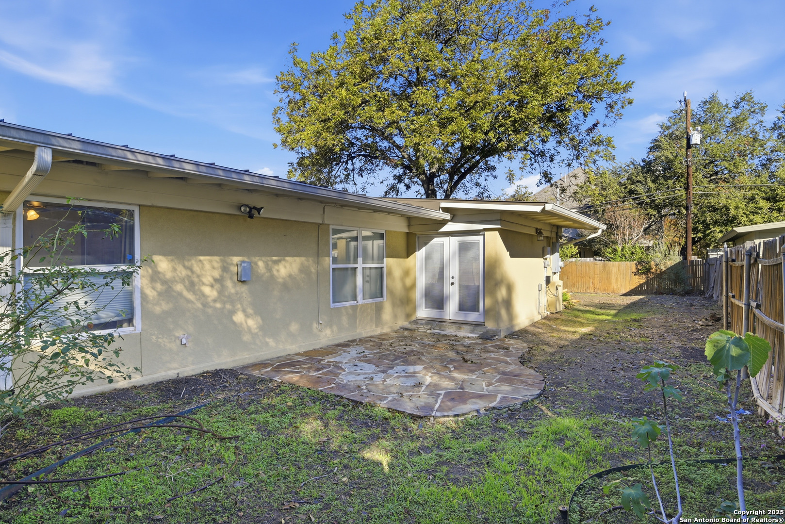 main property photo 33