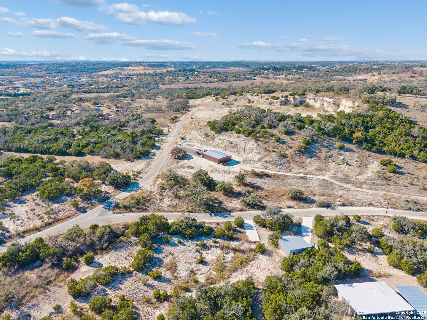 main property photo 26