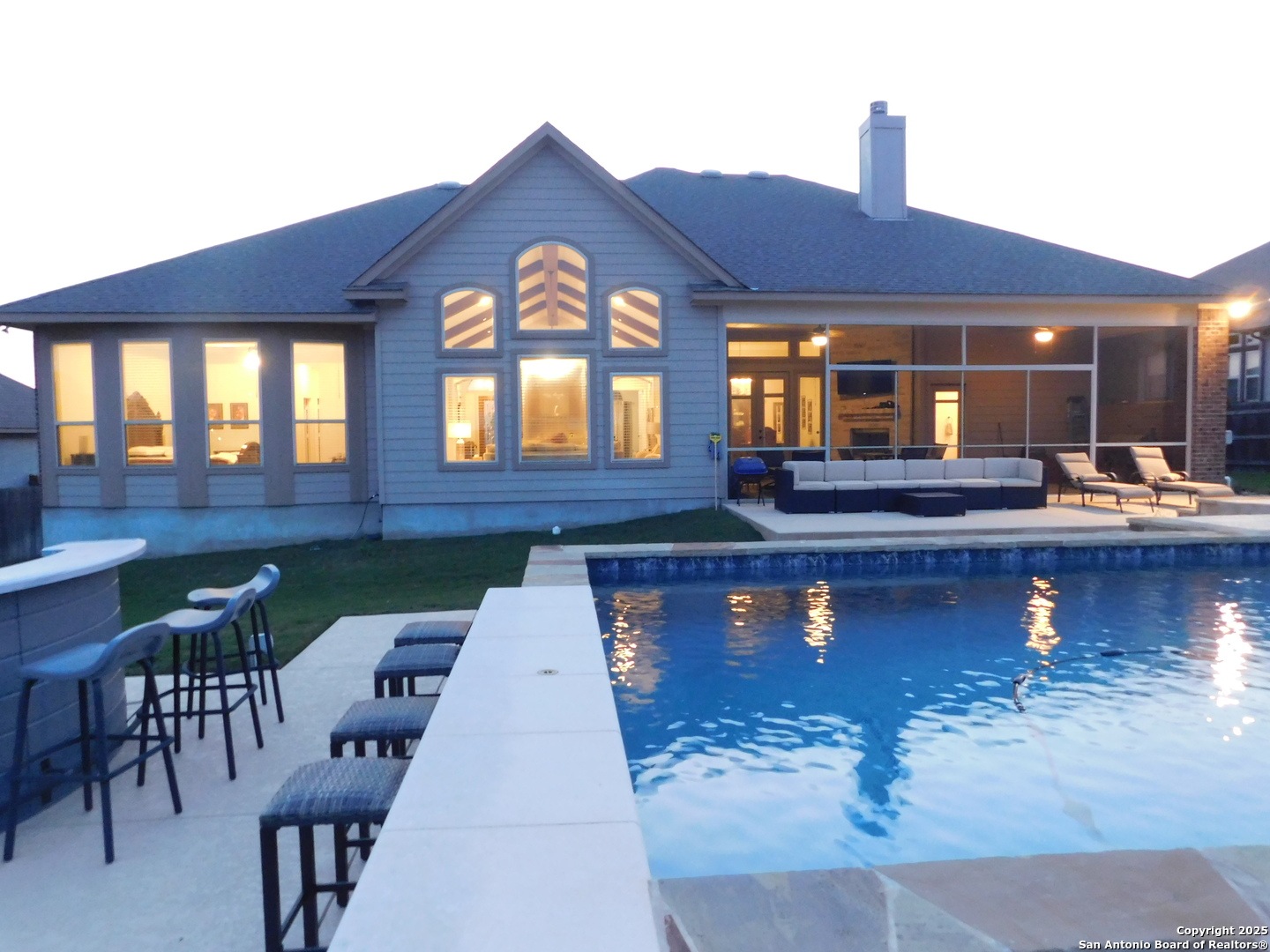 main property photo 37