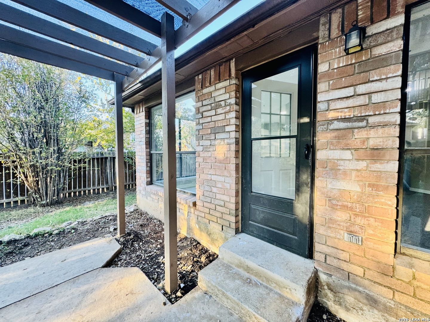 main property photo 41