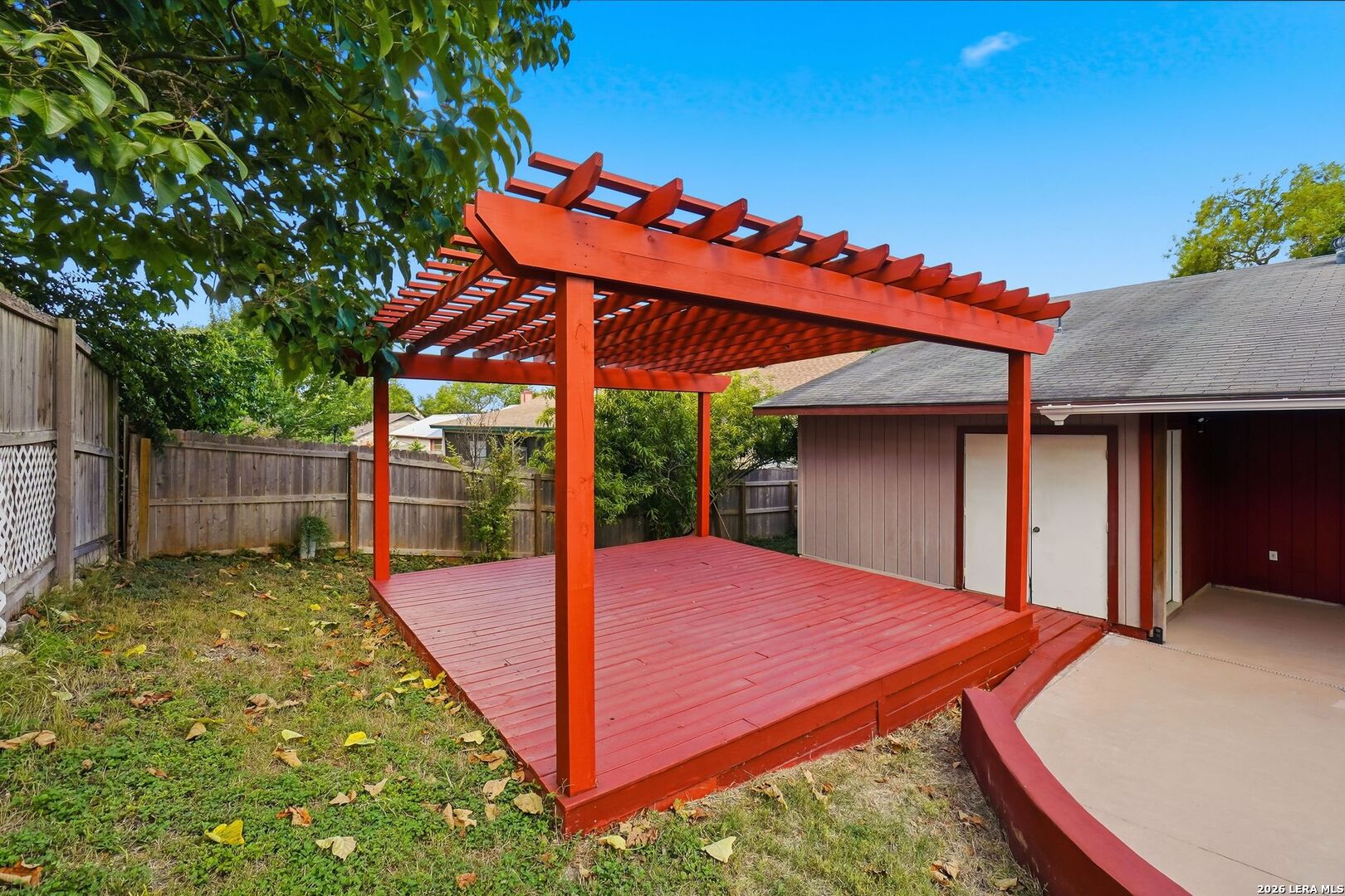 main property photo 36