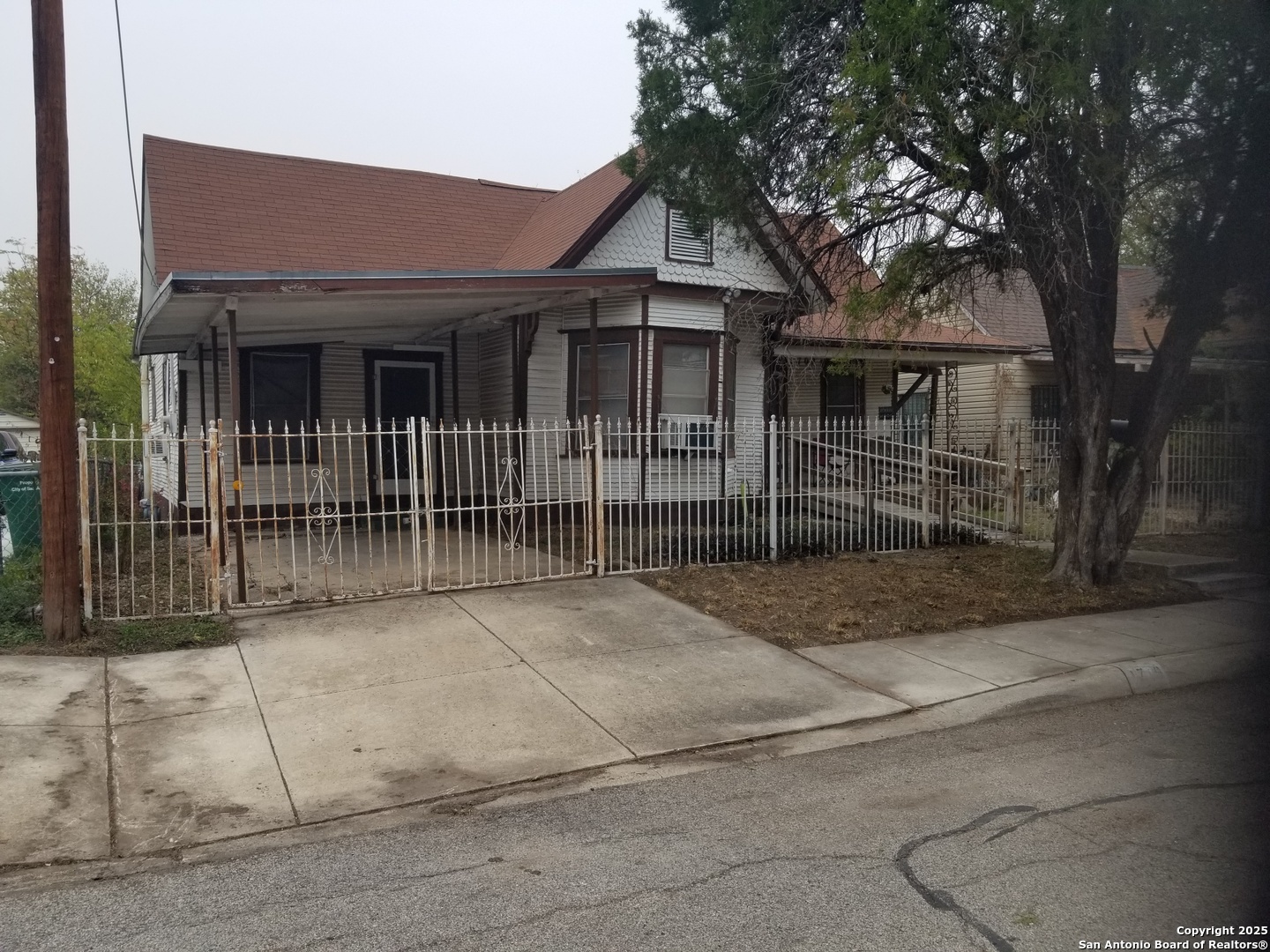 main property photo 2