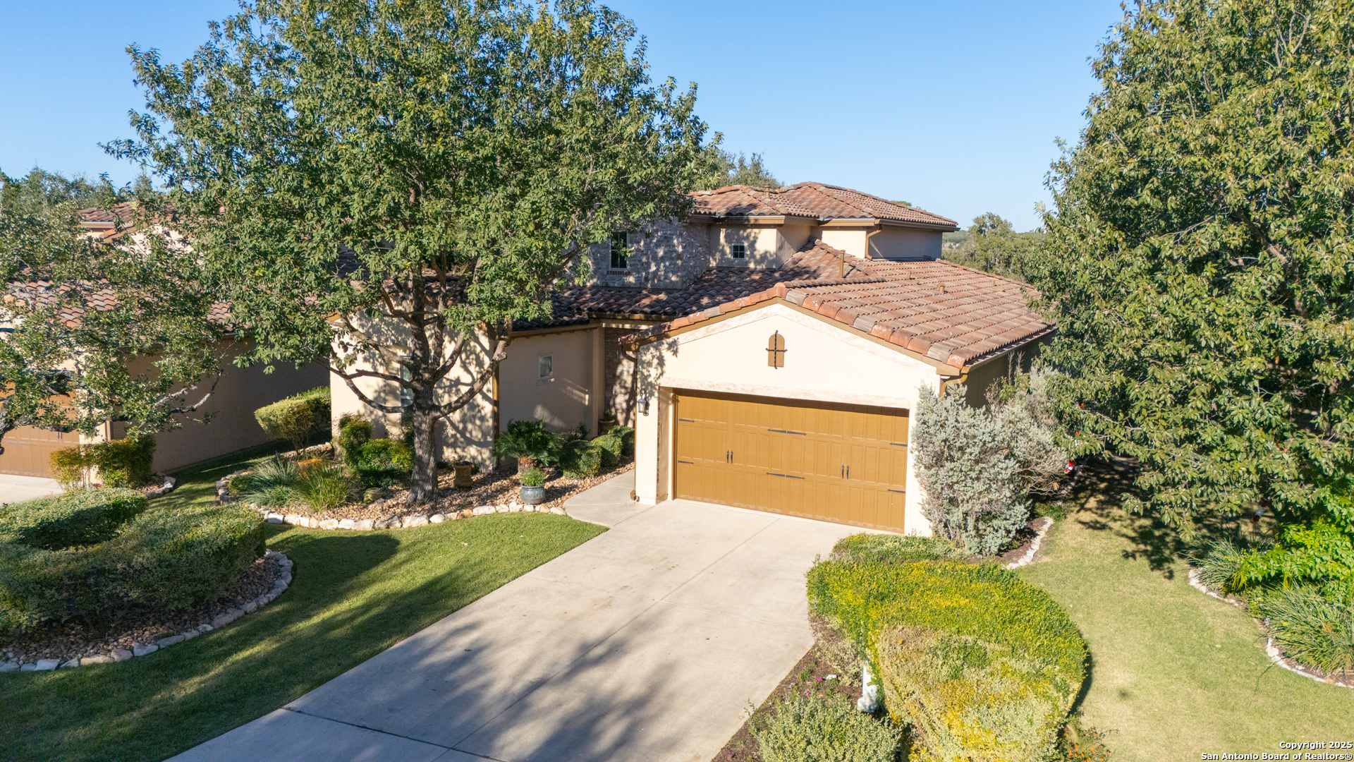 property viewer photo 1
