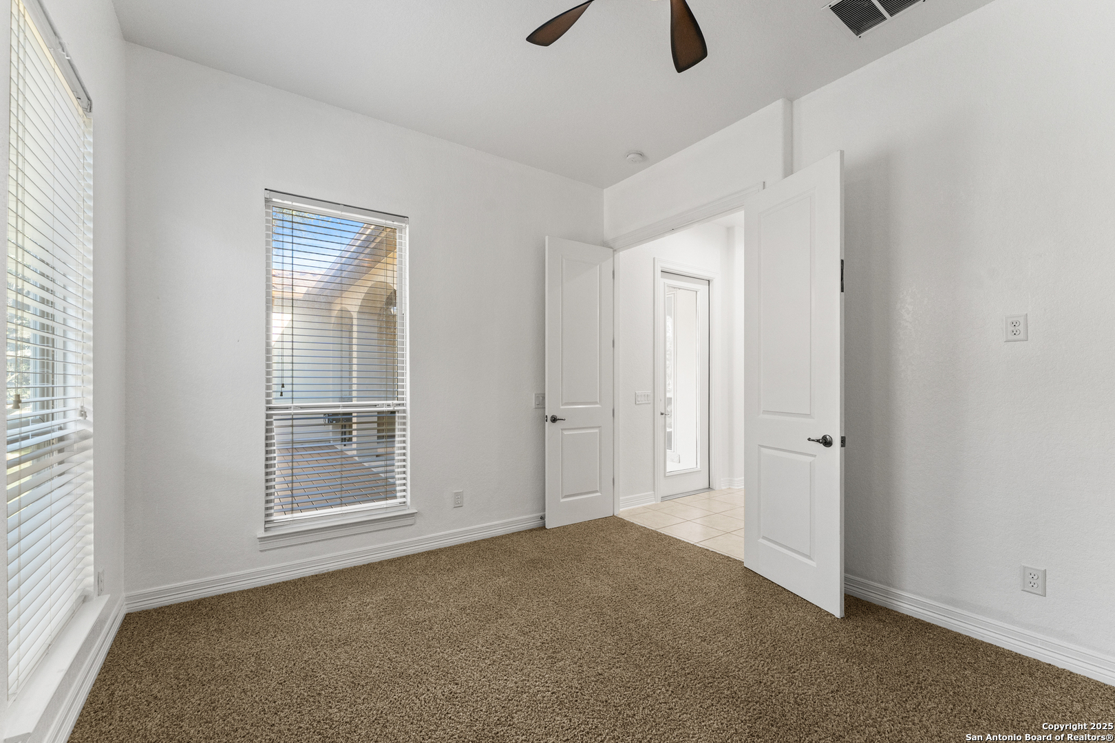 property viewer photo 20
