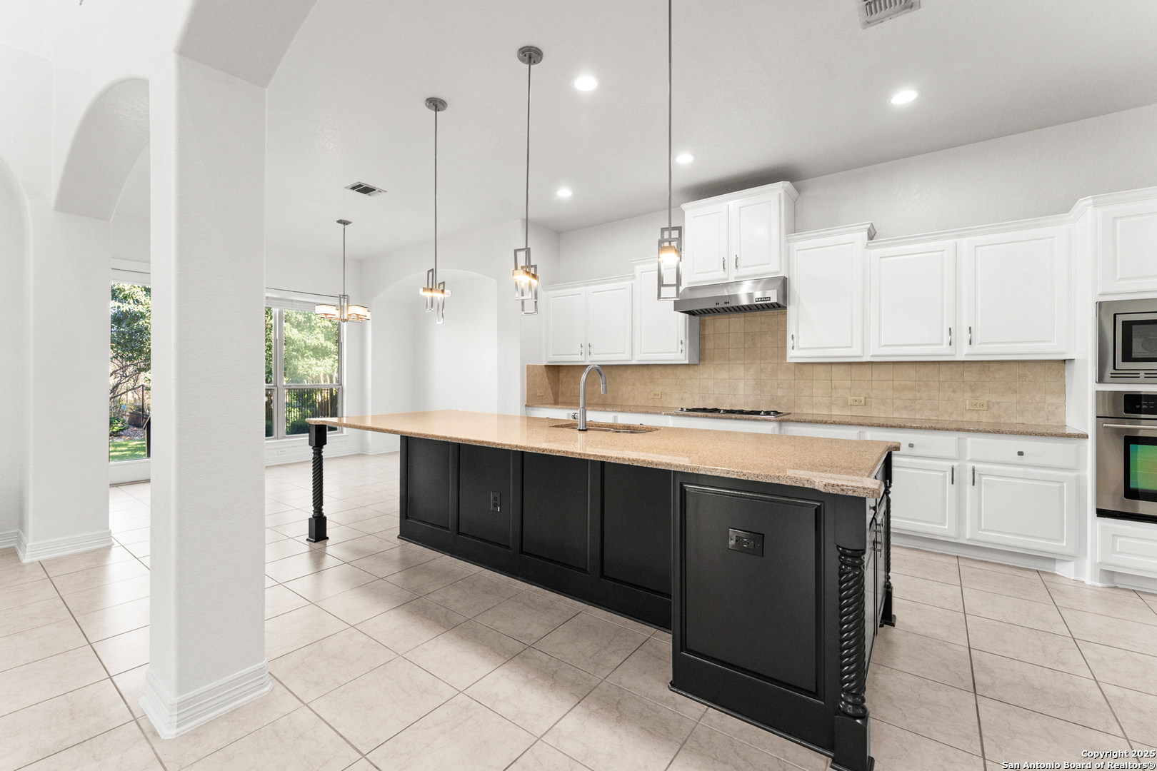 property viewer photo 8