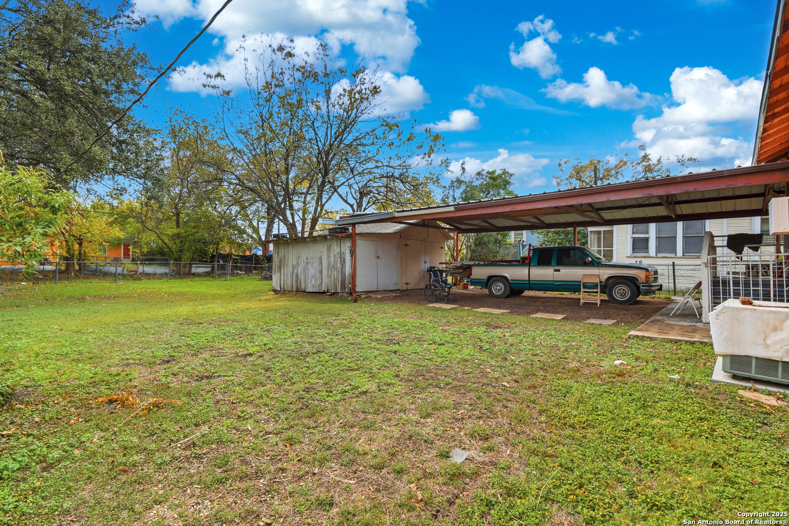 main property photo 13