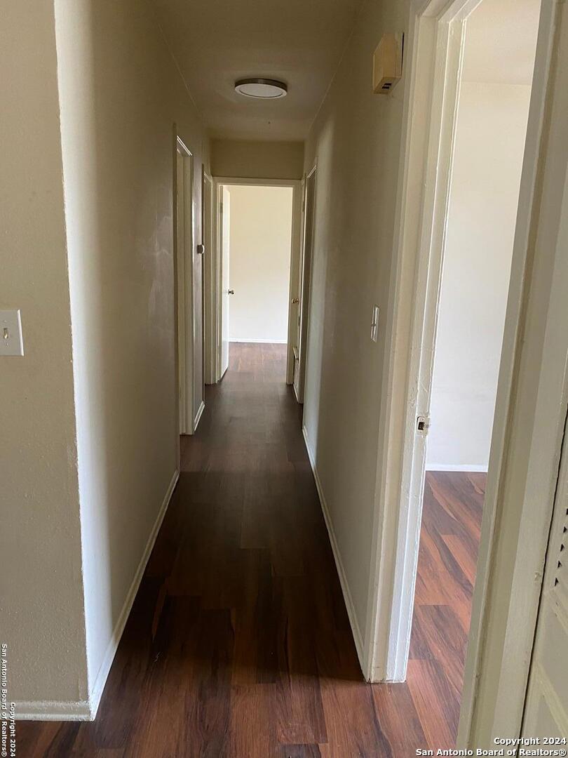 property viewer photo 1