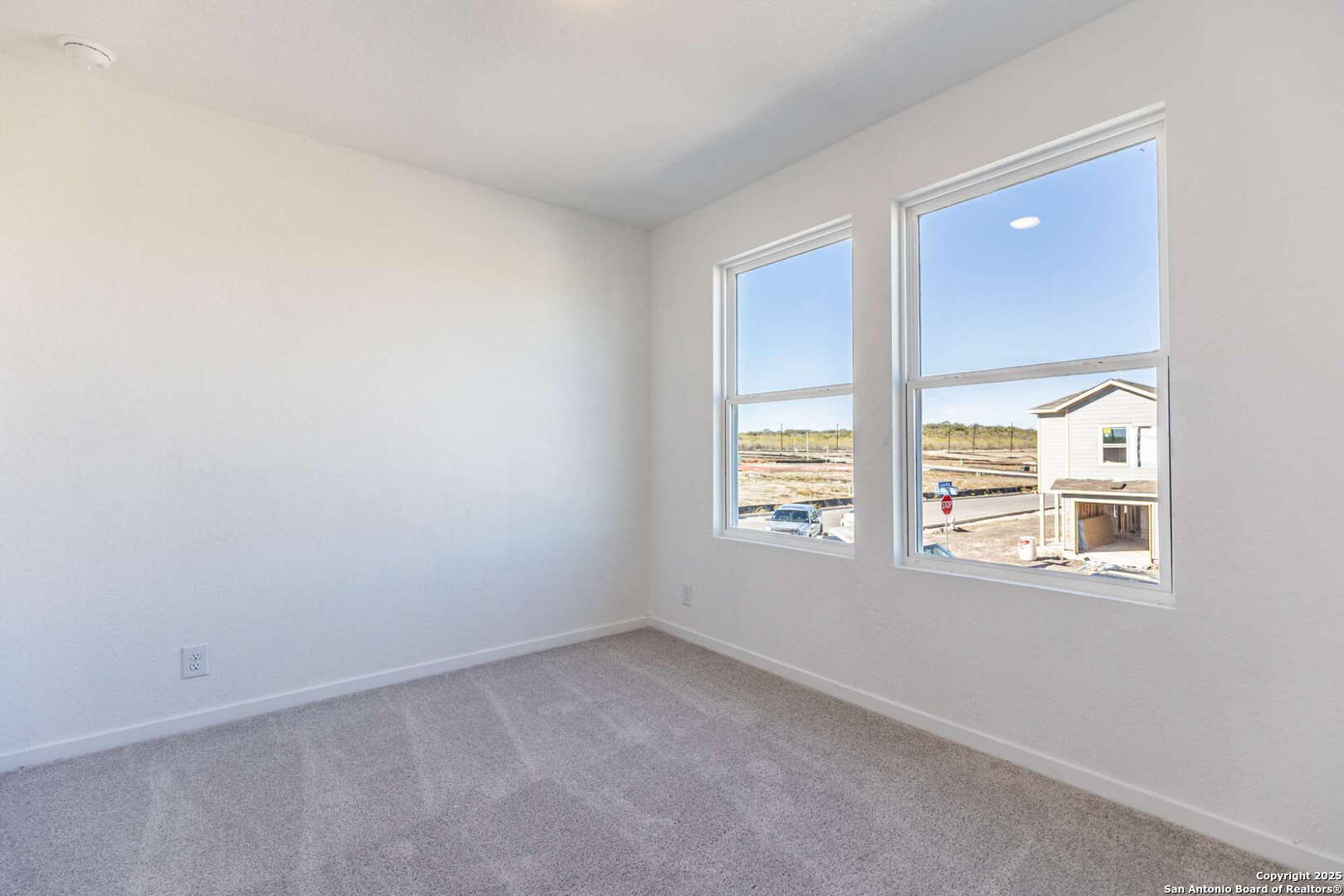 property viewer photo 12