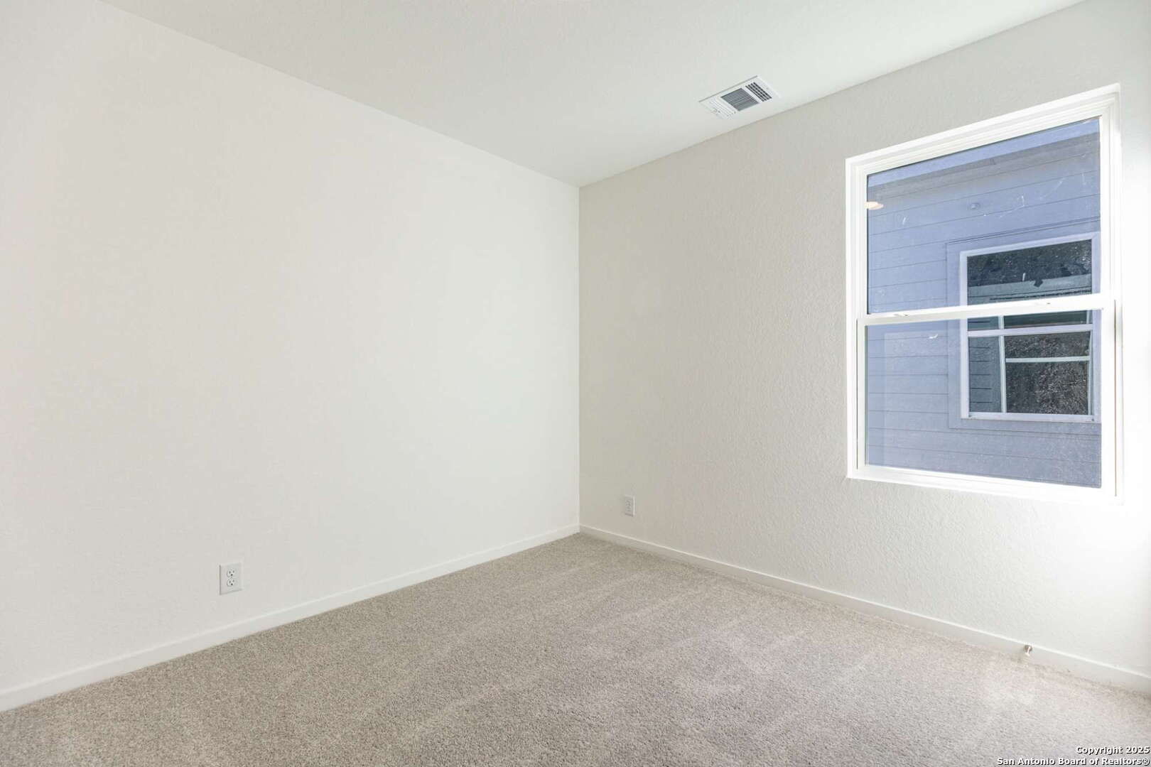 property viewer photo 17
