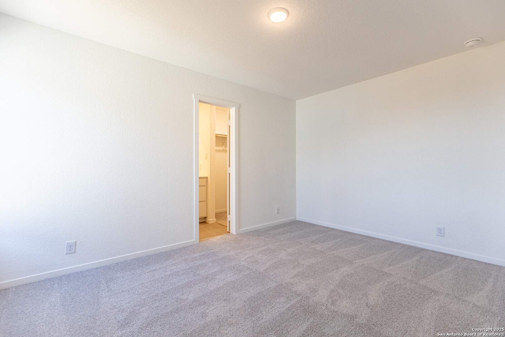 property viewer photo 19