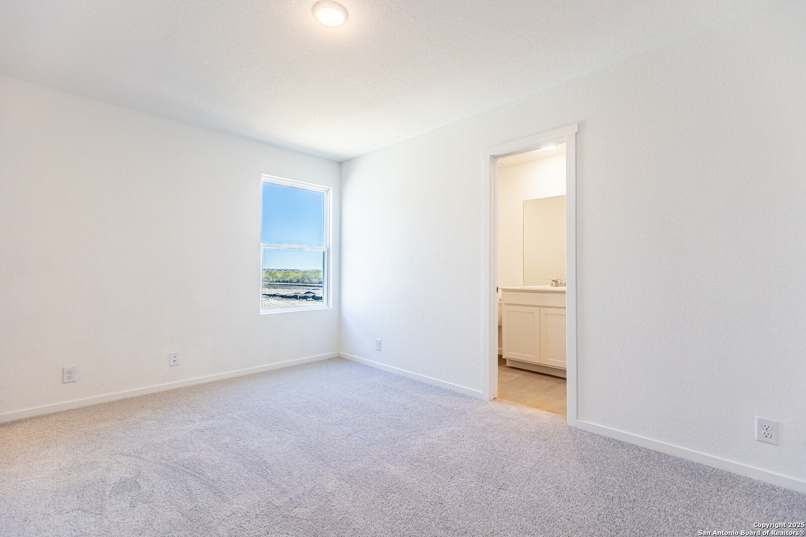 property viewer photo 20